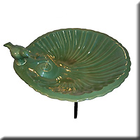 CERAMIC SHELL BIRD BATH VERDANT