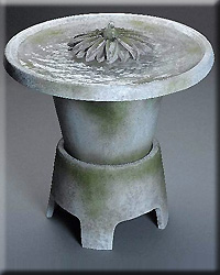 Quiba Bird spa with Pedestal