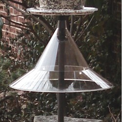 POLE BAFFLE