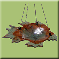 Leaf Hanging Bird Bath