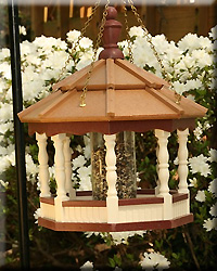 SM HANGING SPINDLE FEEDER CEDAR ROOF RED