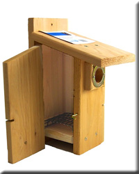 WESTERN BLUEBIRD ULTIMATE BLUEBIRD HOUSE